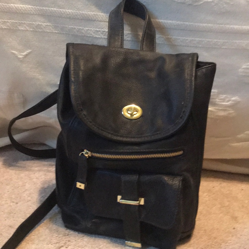 👜 BACKPACK PURSE 👜- BLACK